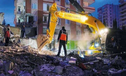 Vinç Operatörleri Deprem Bölgesinin Kahramanları Oldu